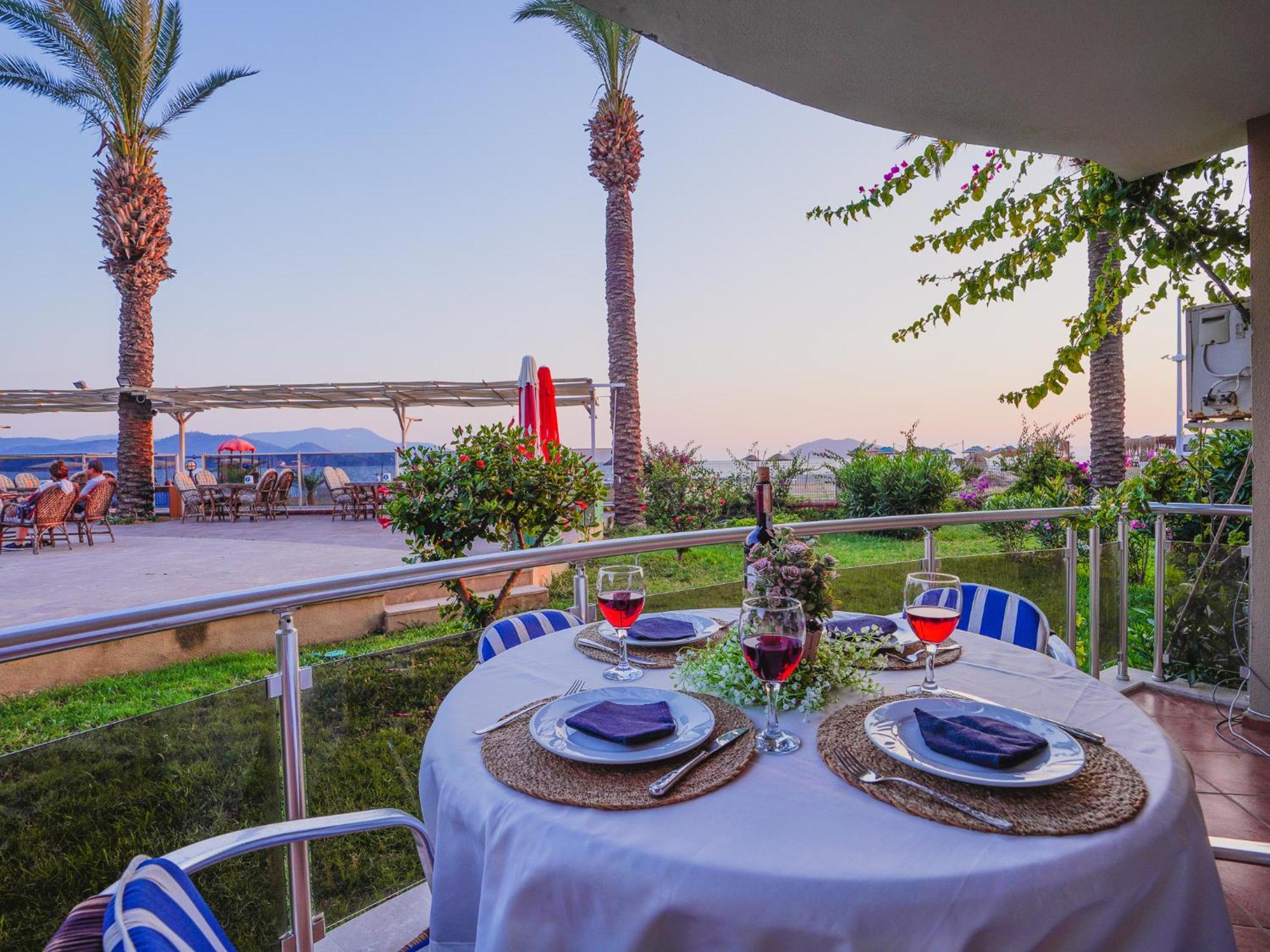Sunset Beach Club Aqua Lettings Fethiye Dış mekan fotoğraf