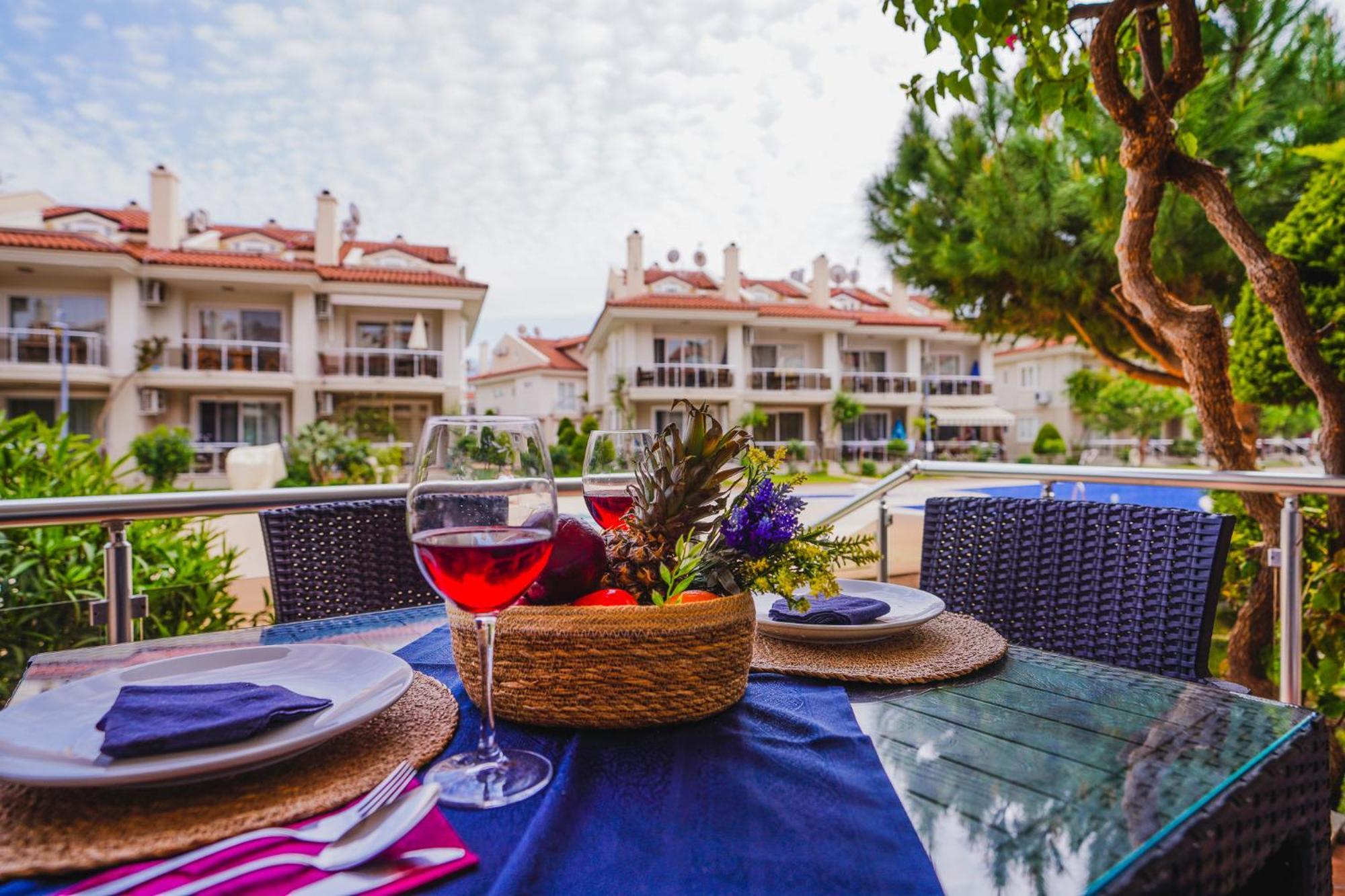 Sunset Beach Club Aqua Lettings Fethiye Dış mekan fotoğraf