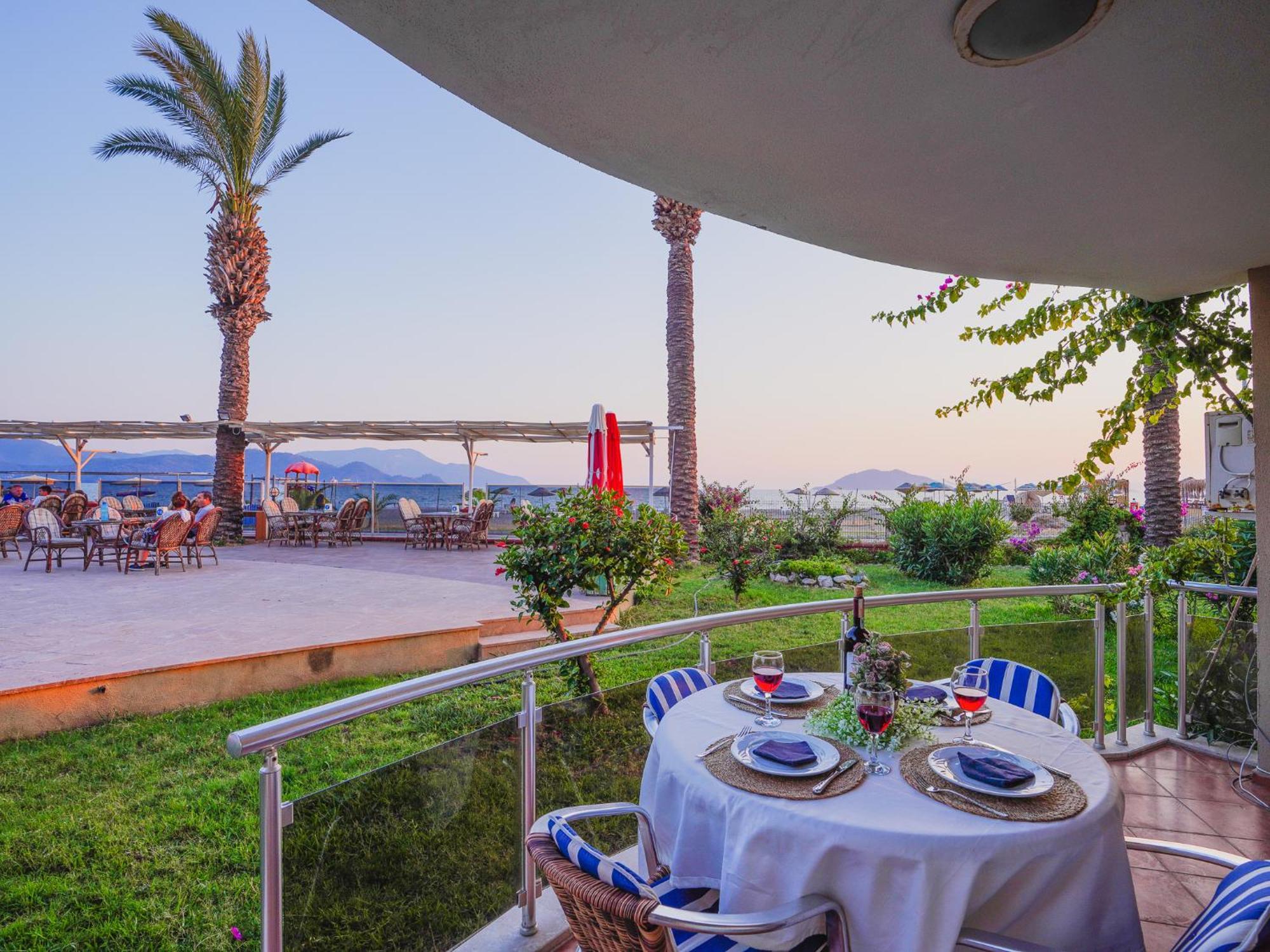 Sunset Beach Club Aqua Lettings Fethiye Dış mekan fotoğraf